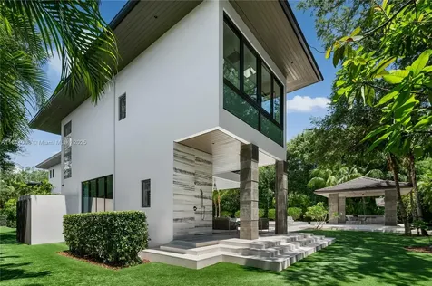 9505 SW 63rd Court Pinecrest FL 33156