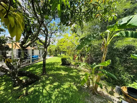 126 Chestnut Circle Royal Palm Beach FL 33411