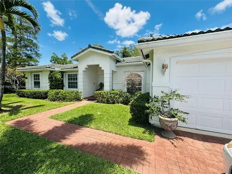 126 Chestnut Circle Royal Palm Beach FL 33411