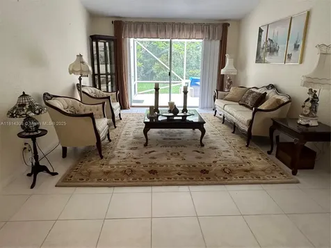 126 Chestnut Circle Royal Palm Beach FL 33411