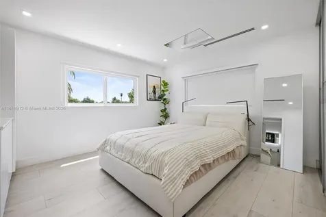 3751 SW 124th Court Miami FL 33175
