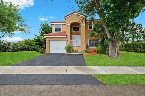 4333 SW 84th Terrace Davie FL 33328