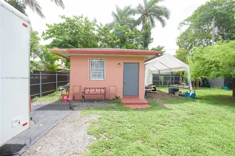 916 NW 3rd Avenue Homestead FL 33030