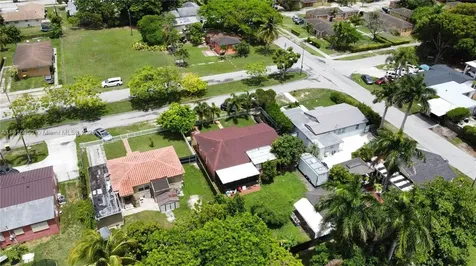 916 NW 3rd Avenue Homestead FL 33030