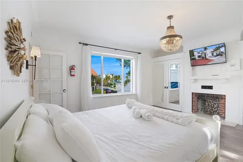314 Oregon Street Hollywood FL 33019