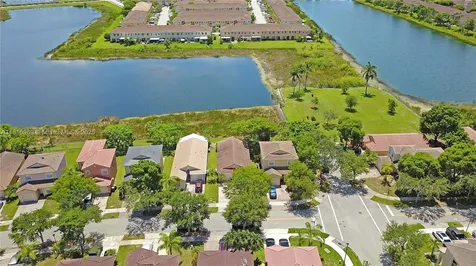 1585 SE 20th Road Homestead FL 33035