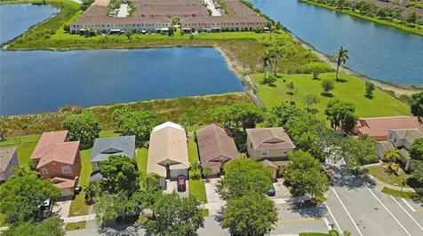 1585 SE 20th Road Homestead FL 33035