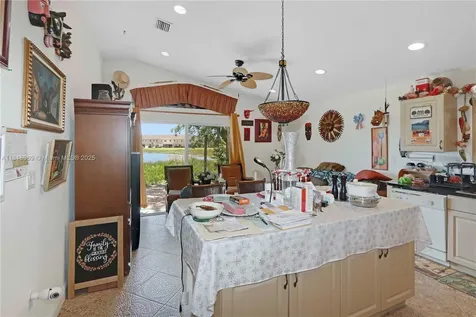 1585 SE 20th Road Homestead FL 33035