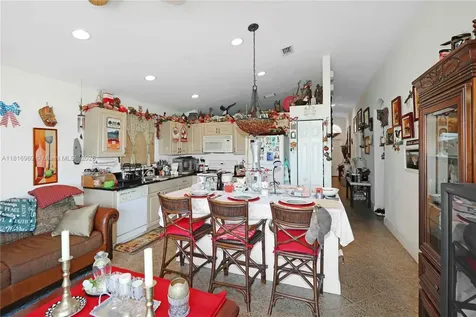 1585 SE 20th Road Homestead FL 33035