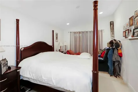 1585 SE 20th Road Homestead FL 33035
