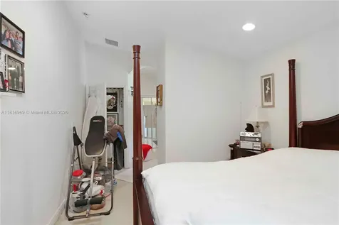 1585 SE 20th Road Homestead FL 33035