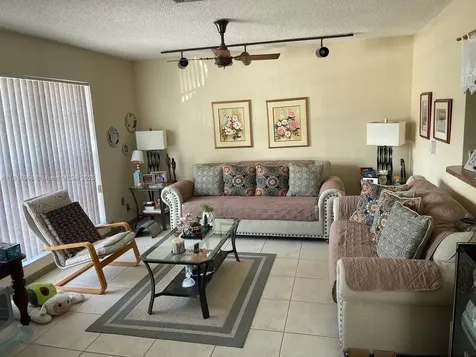 6172 SW 4th Place Margate FL 33068