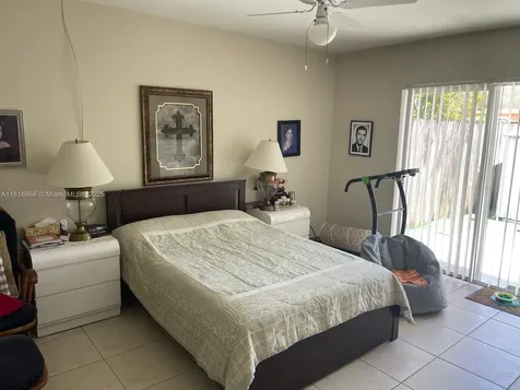 6172 SW 4th Place Margate FL 33068