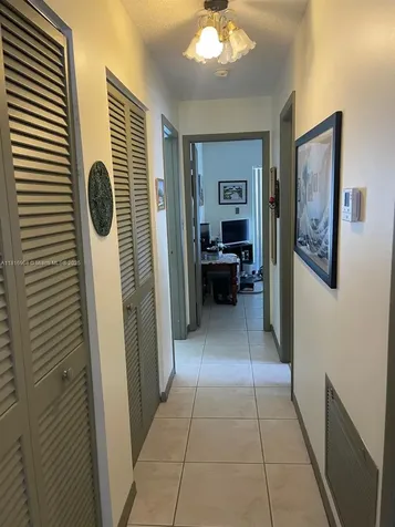 6172 SW 4th Place Margate FL 33068