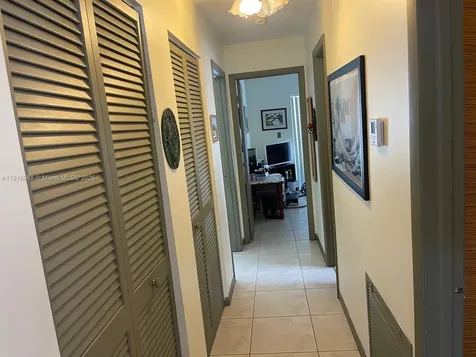 6172 SW 4th Place Margate FL 33068