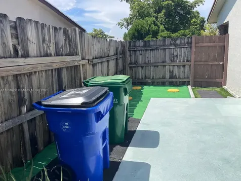 6172 SW 4th Place Margate FL 33068