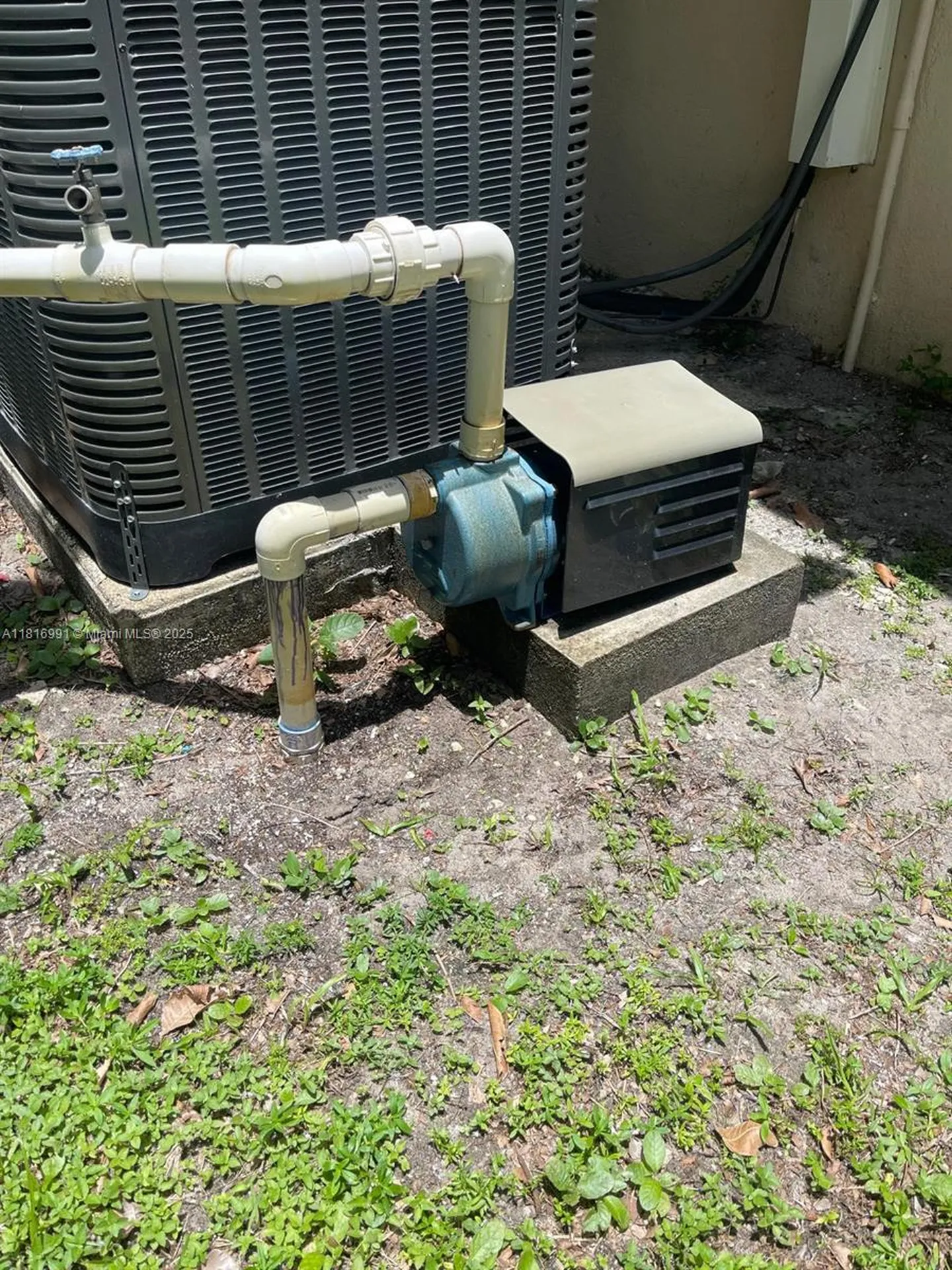 451 E Dayton Circle Fort Lauderdale FL 33312