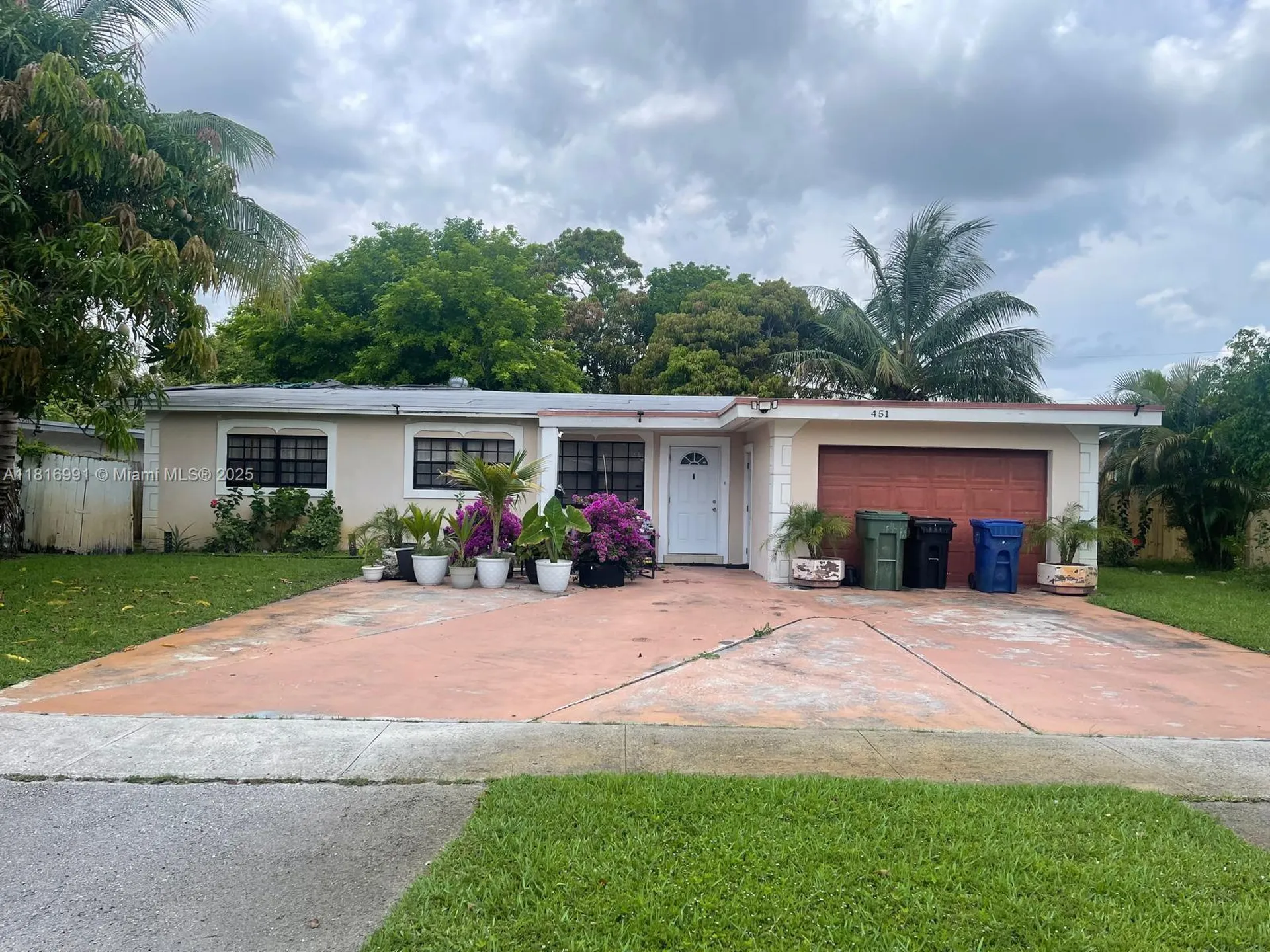 451 E Dayton Circle Fort Lauderdale FL 33312