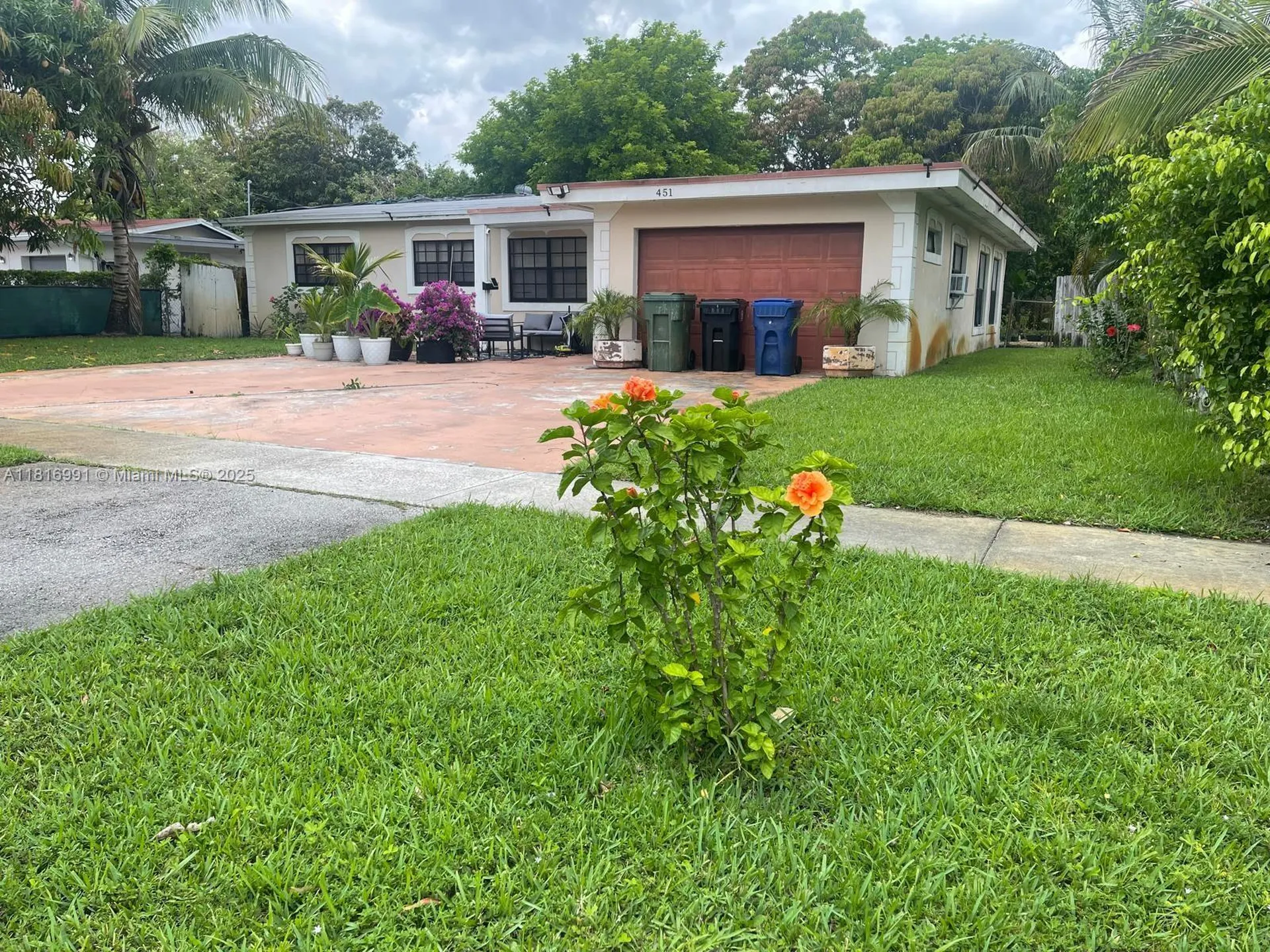 451 E Dayton Circle Fort Lauderdale FL 33312
