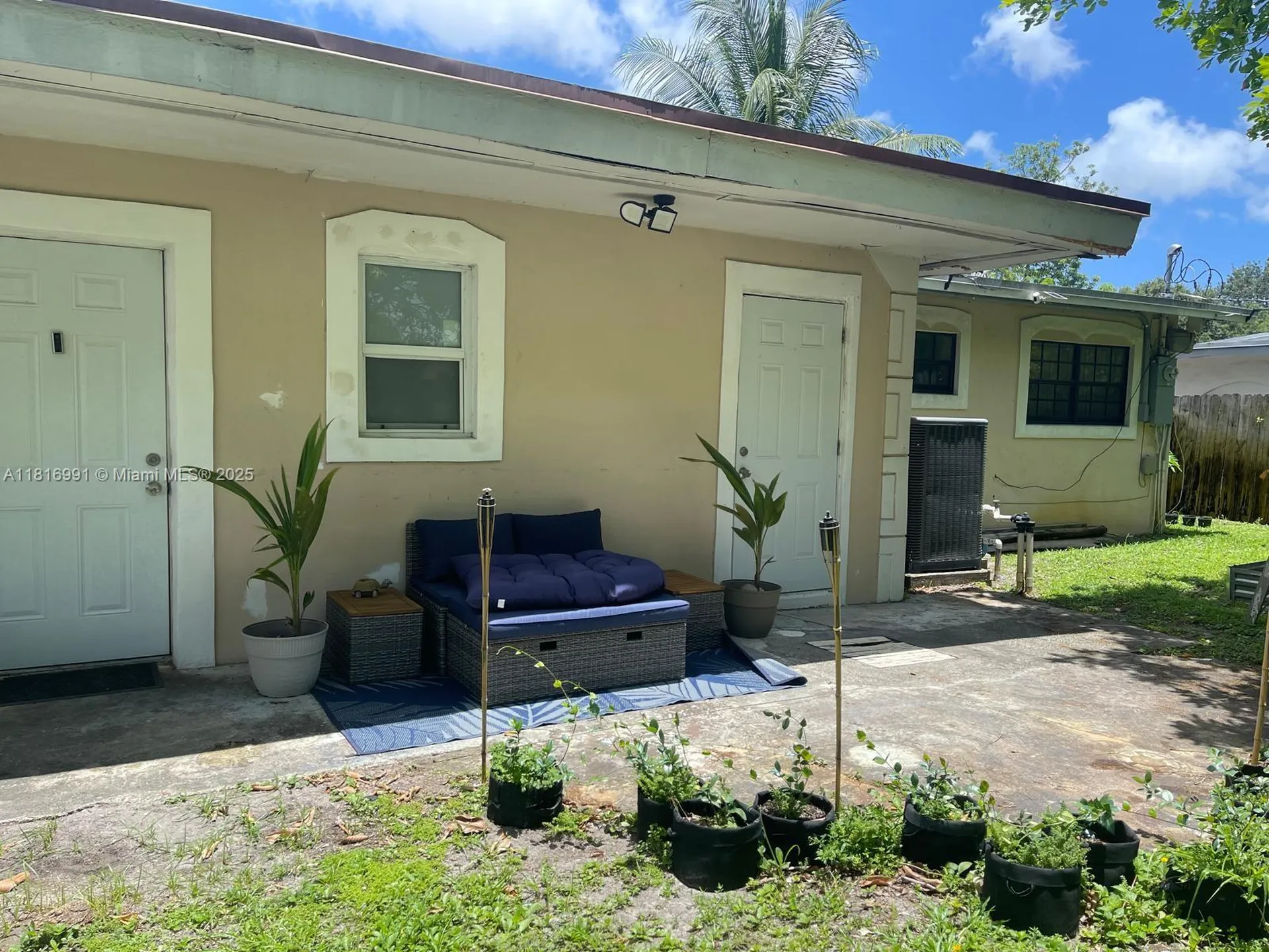 451 E Dayton Circle Fort Lauderdale FL 33312