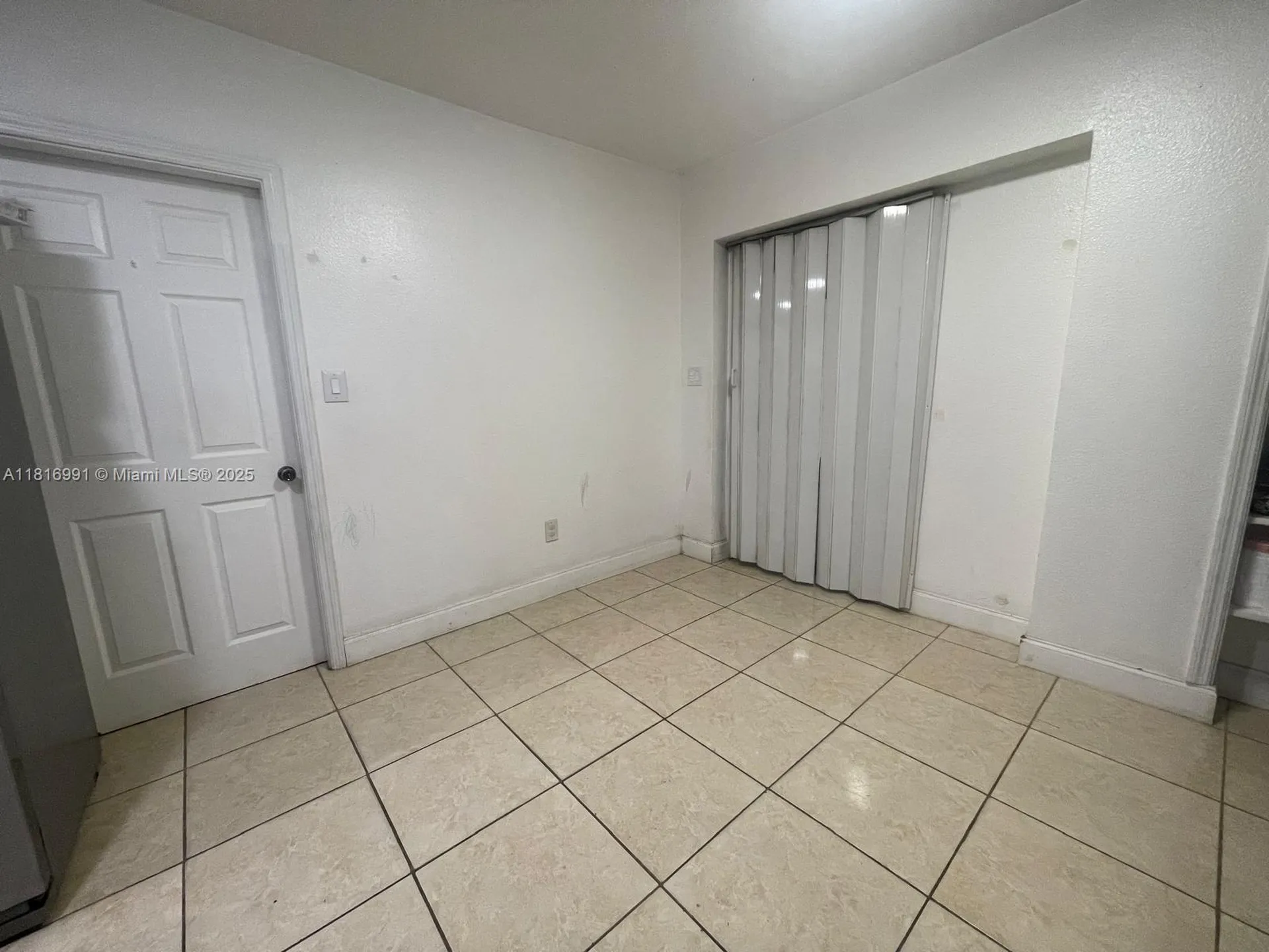 451 E Dayton Circle Fort Lauderdale FL 33312