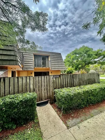 4306 43rd Way West Palm Beach FL 33407