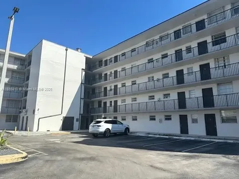 Miami FL 33183