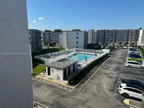 Miami FL 33183