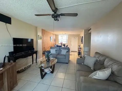 Miami FL 33183