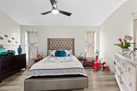 615 NW 108th Terrace Pembroke Pines FL 33026