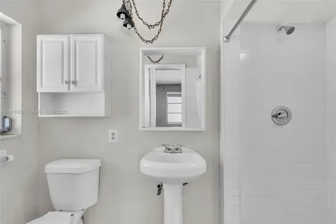 27 Robalo Court North Palm Beach FL 33408