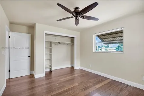 27 Robalo Court North Palm Beach FL 33408