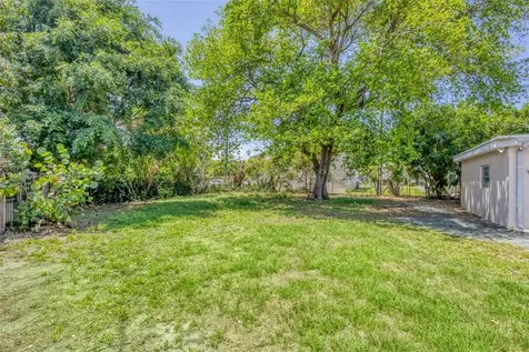 27 Robalo Court North Palm Beach FL 33408