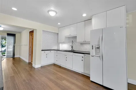 27 Robalo Court North Palm Beach FL 33408