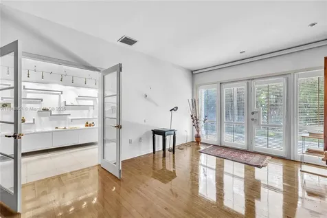 923 Catalonia Avenue Coral Gables FL 33134