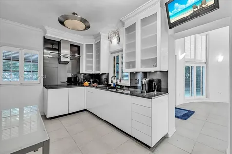 923 Catalonia Avenue Coral Gables FL 33134