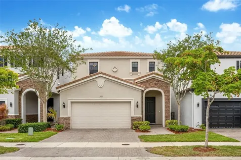 704 NE 193rd Street Miami FL 33179