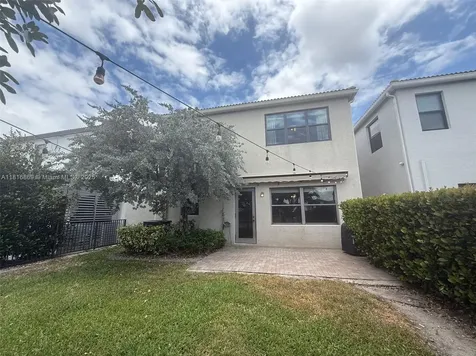 704 NE 193rd Street Miami FL 33179