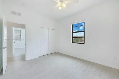 704 NE 193rd Street Miami FL 33179