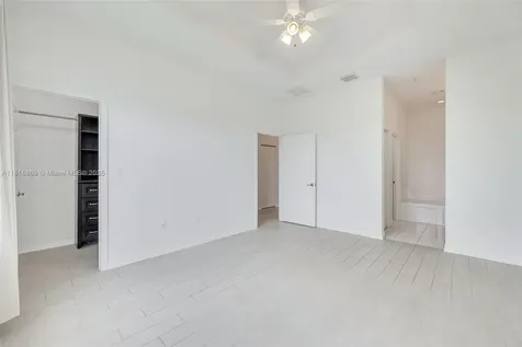 704 NE 193rd Street Miami FL 33179