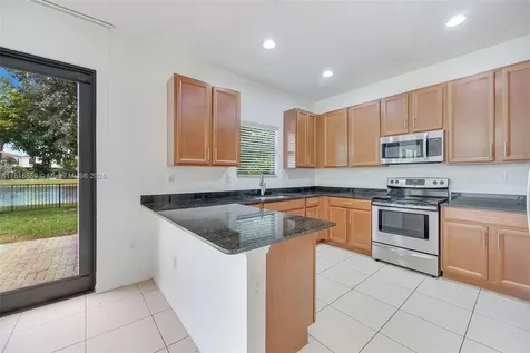 704 NE 193rd Street Miami FL 33179