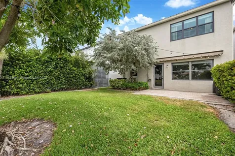 704 NE 193rd Street Miami FL 33179