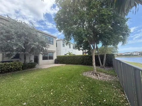 704 NE 193rd Street Miami FL 33179