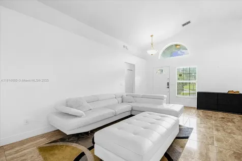 401 Oxford Drive Davenport FL 33897