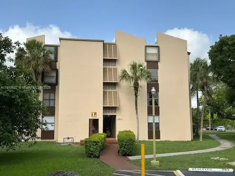 14611 N Kendall Drive Miami FL 33186