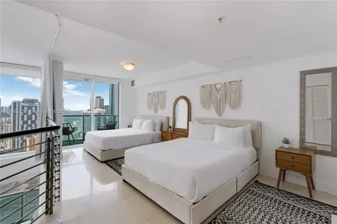 41 SE 5th Street Miami FL 33131