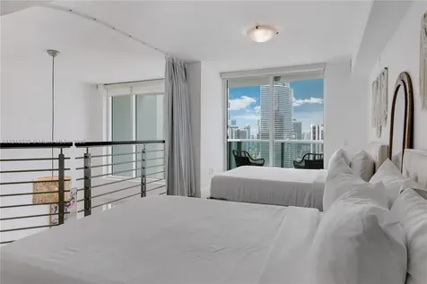 41 SE 5th Street Miami FL 33131