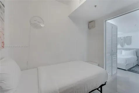 41 SE 5th Street Miami FL 33131