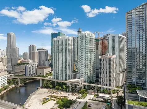 41 SE 5th Street Miami FL 33131