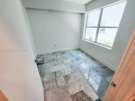 Miami Beach FL 33139